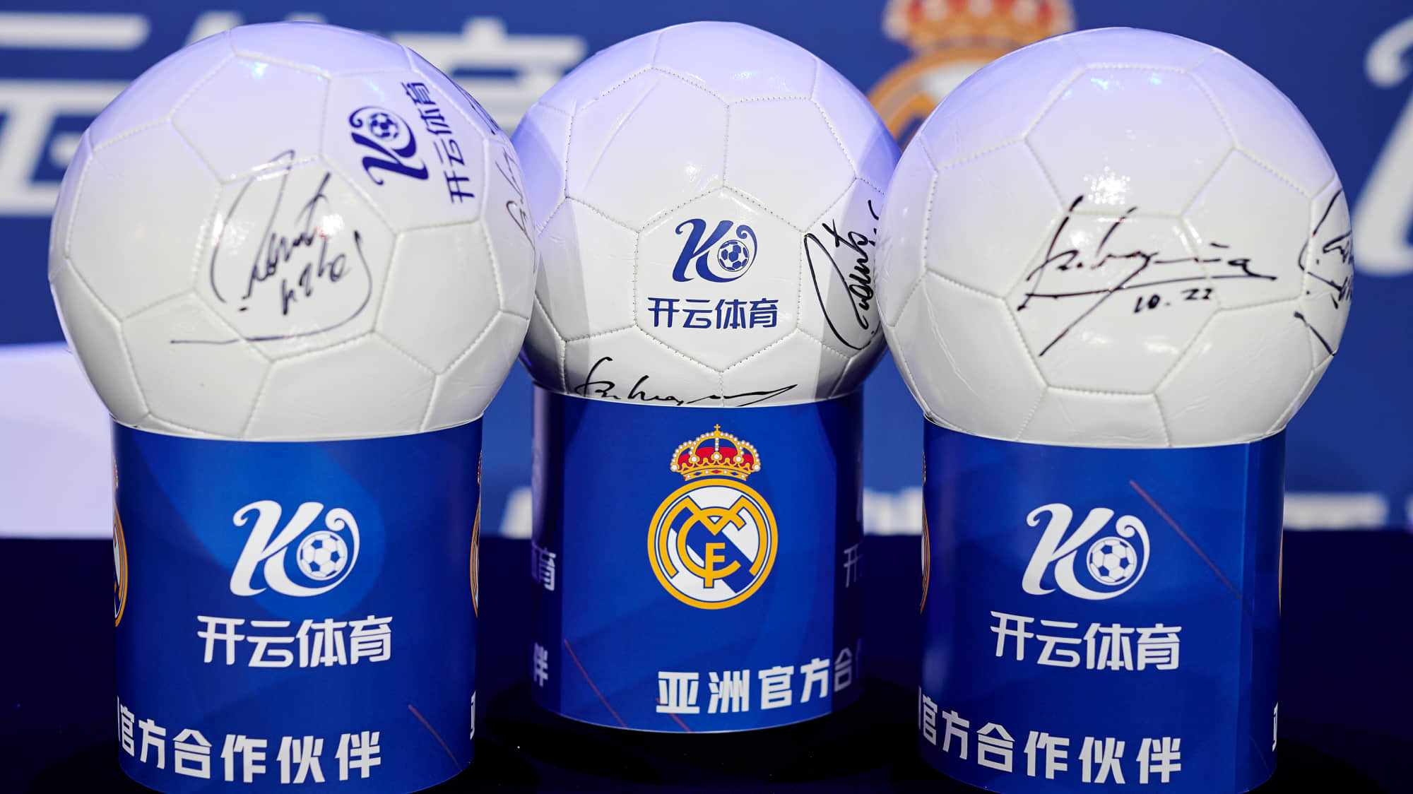 裁员450人!BBC:曼联数据分析跻身顶级 扭转巨亏预计实现盈利 裁员450人!BBC:曼联数据分析跻身顶级 扭转巨亏预计实现盈利